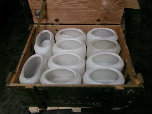 Lot Parts SE recipient pentru alimente, second-hand, într-o cutie de lemn (G3)