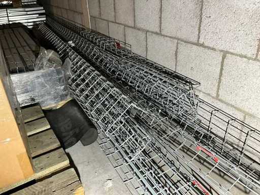 Lotto di vassoi per cavi