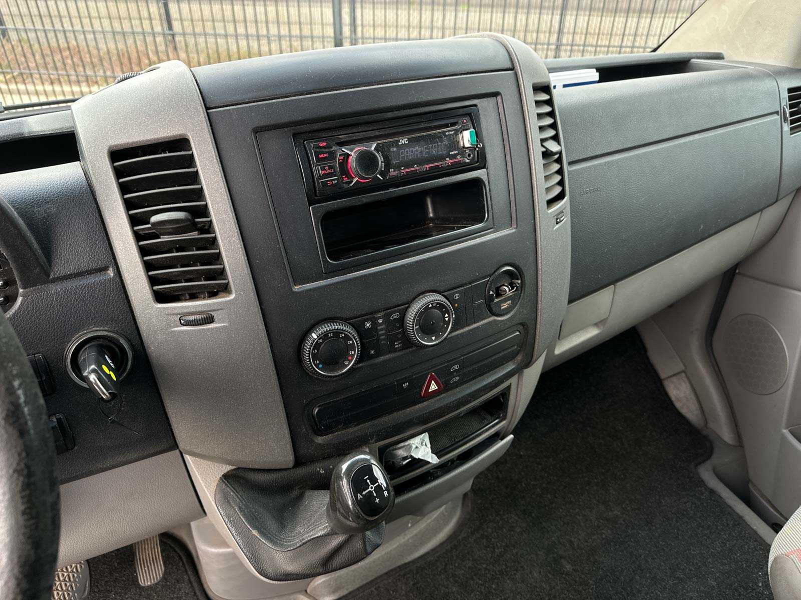 Volkswagen Crafter 35 2.5 TDI L2H1 DC 109pk 2008 (Origineel-NL), 62-VPJ-5