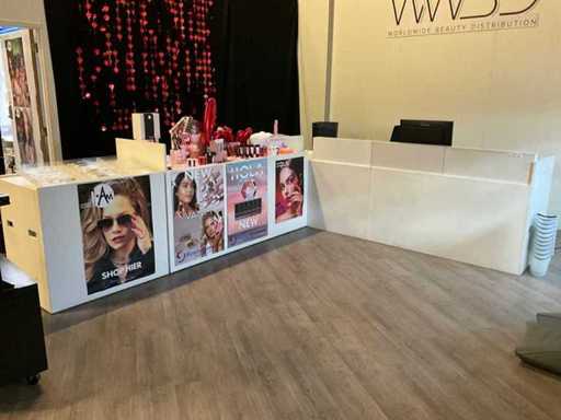 Empfangs- und Thekemöbel