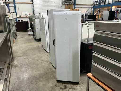 Indesit freezer