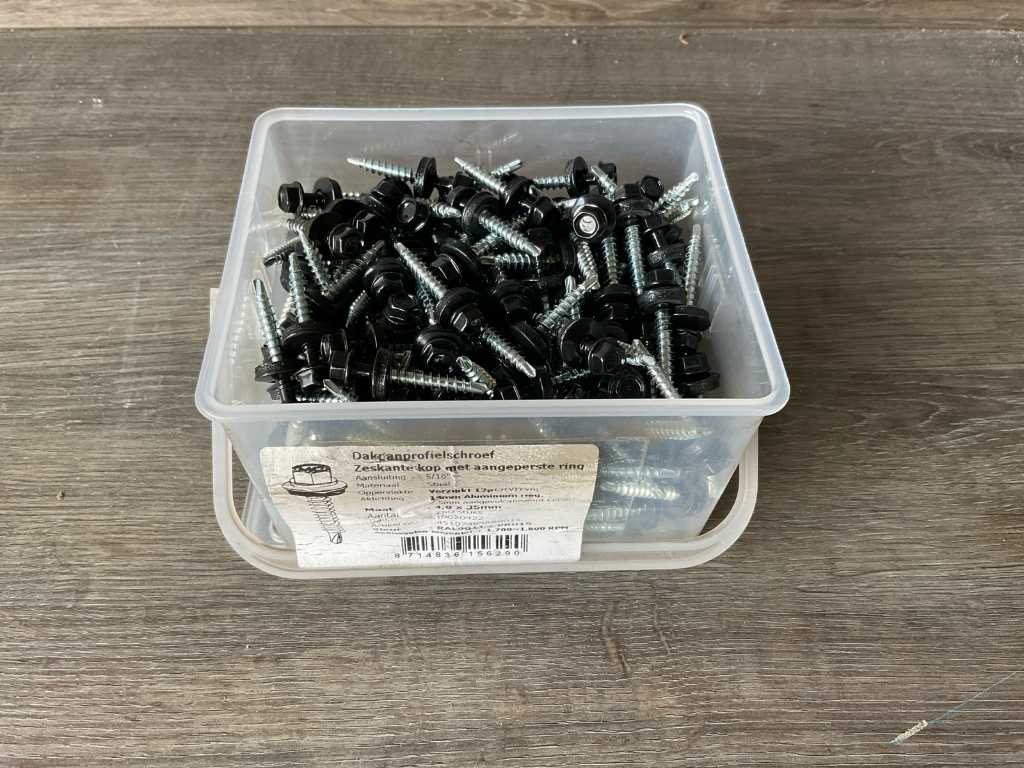 Batch of roof tile profile screw 35 mm