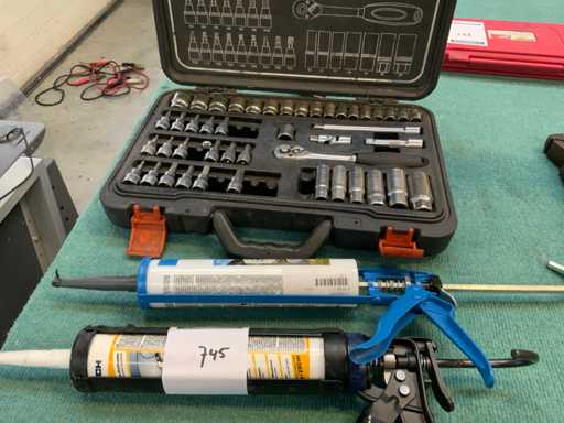 Set de soclu cu 2x pistol de etanșare