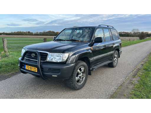 2002 4x4 Toyota Landcruiser 100 4.2 VX Standaard roof window van