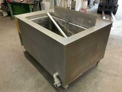 Kookpan met heet water of stoom