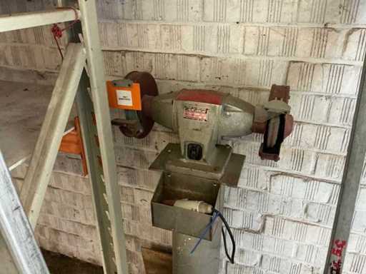 Salmoiraghi Sm/4 Bankschleifmaschine auf Säule