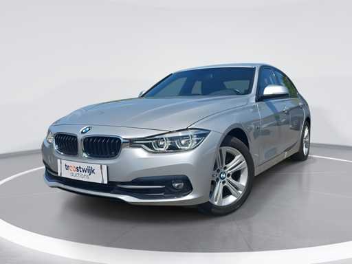 BMW serii 3 320i Executive Sport | PT-892-S