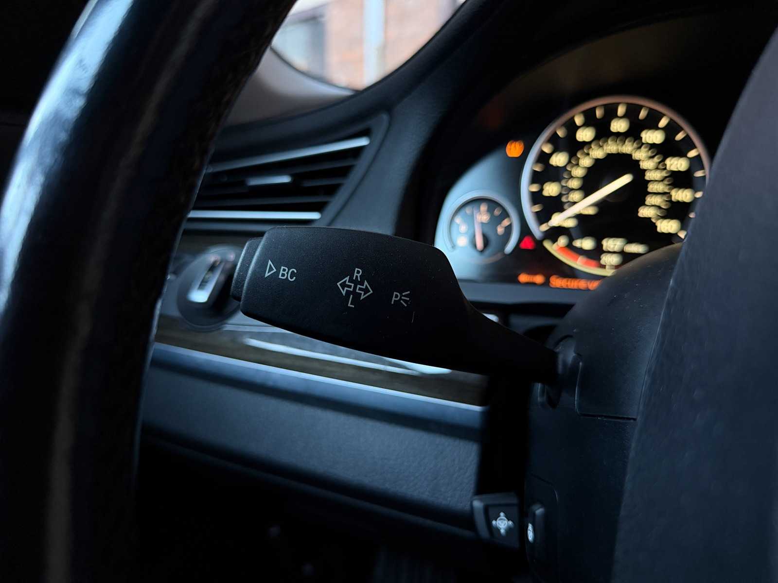 BMW 750Li xDrive 4.4 V8 7-serie 408pk 2012