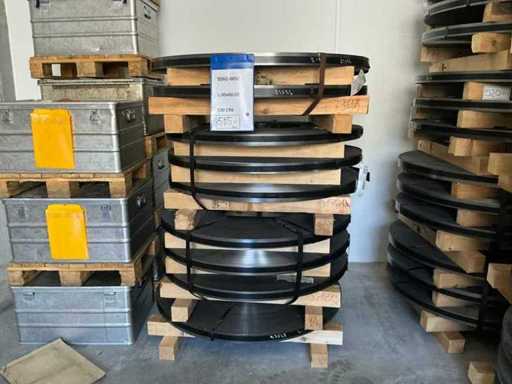 Stahlcoils – 5x60mm – 100Cr6 – 9 Stück