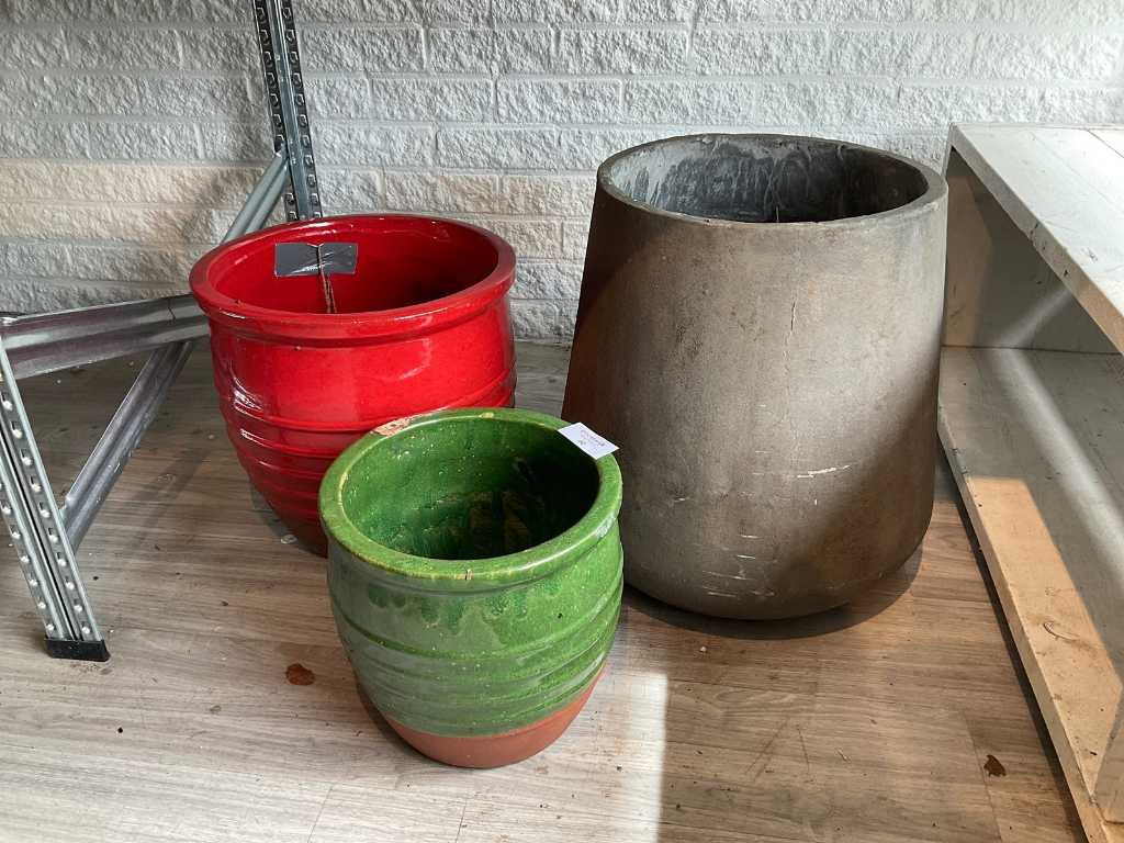 Flower pots (3x)