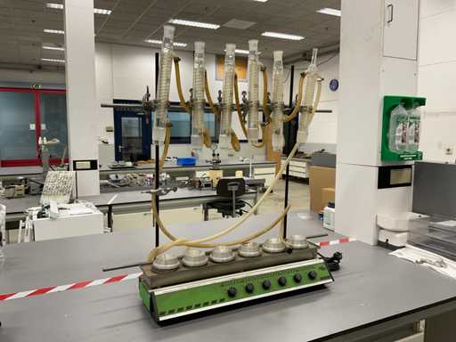 Configuration de laboratoire Labo Tech LT-6 avec plaque chauffante