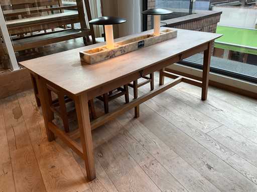 Hutten - Restauranttafel met marmeren opbouw & verlichting