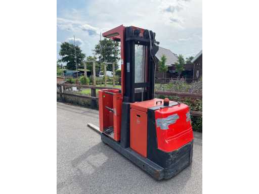 2008 BT OME100 Man-up Stivuitor retractabil