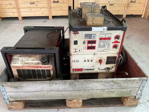 Sursa de putere pentru sudură Fronius Time Synergic MIG/MAG cu răcire