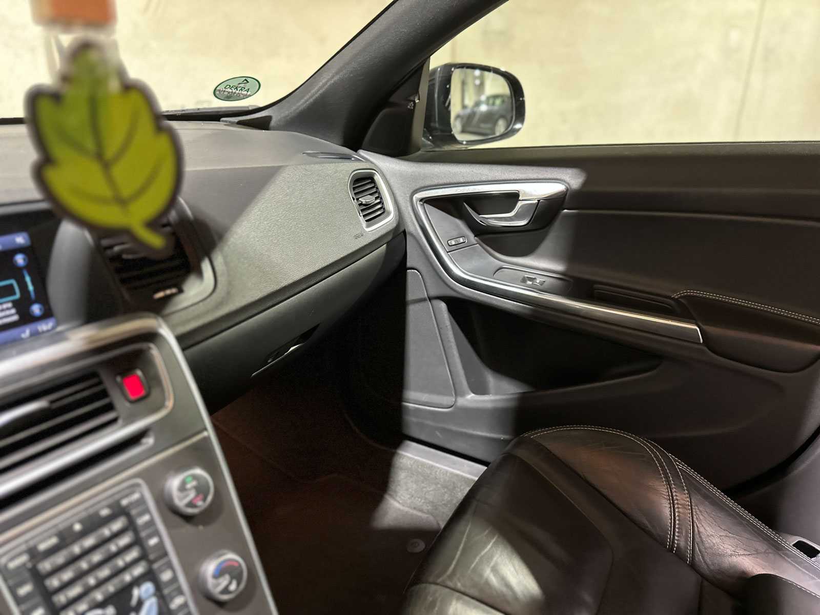 Volvo V60 2.4 D6 AWD Plug-In Hybrid Summum 285pk 2013 (Origineel-NL), 6-SFG-70