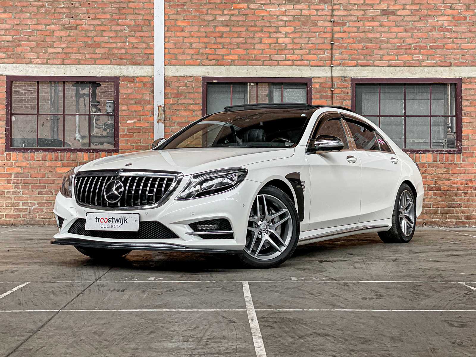 Luxury & sports cars te Boxmeer