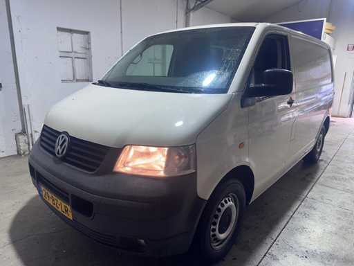 Volkswagen - Transporter - 1.9 TDI 300 T800 - 29-BZ-LR
