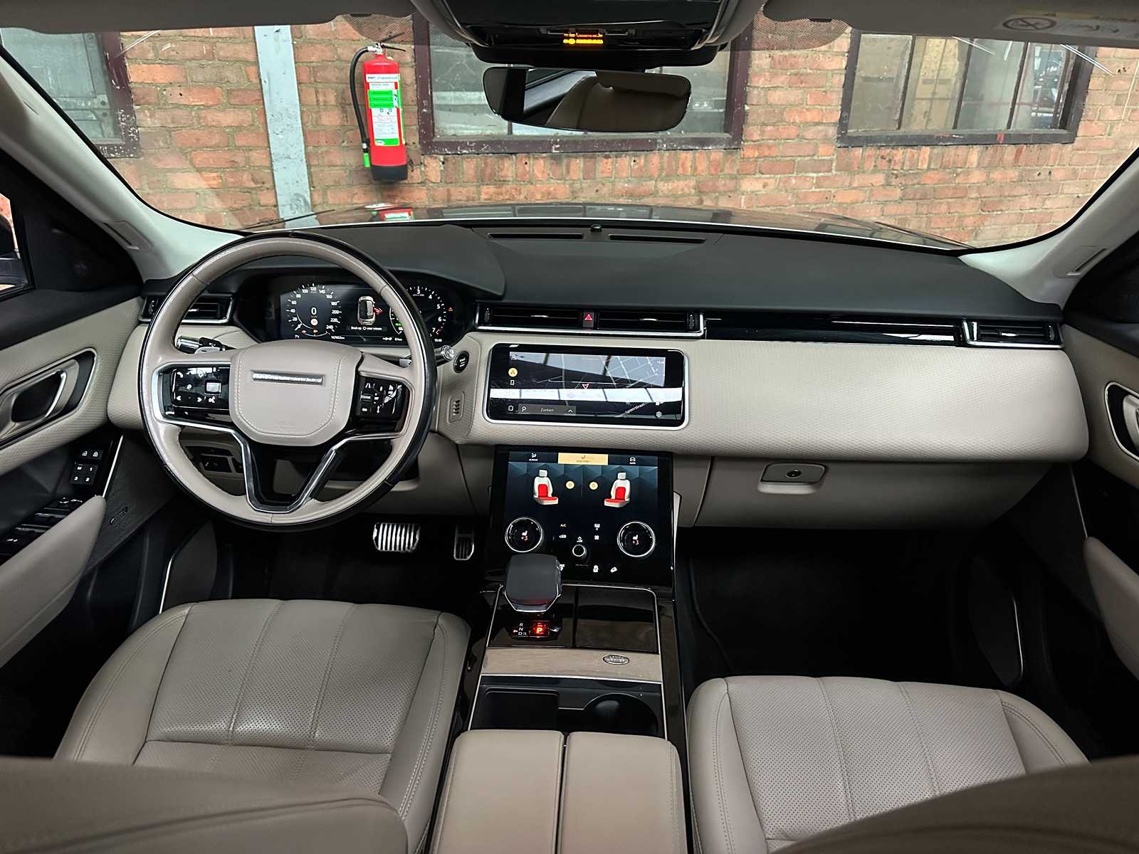 Land Rover Range Rover Velar 2.0 P400e R-Dynamic HSE 300pk 2021 (Origineel-NL), L-870-KS