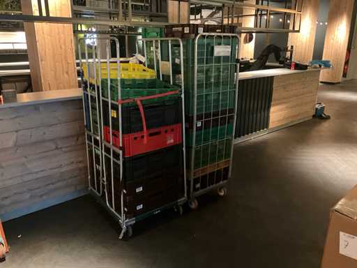 Batch of stacking crates