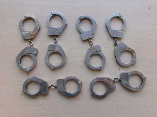 Kajdanki policyjne 1 klucz, cz??ciowo wadliwy (U3) (35x)