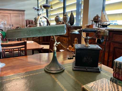 Vintage telefoon + bureaulamp