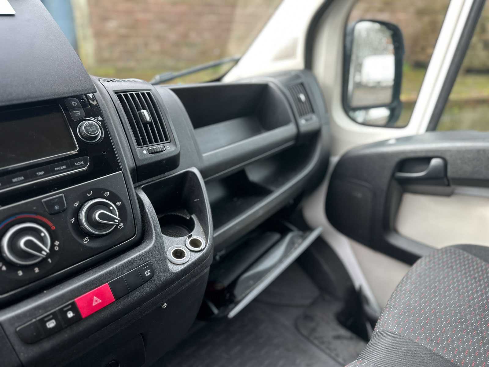 Citroen Jumper 35 2.2 HDI L3H2 150 PS 2015, VBK-80-X