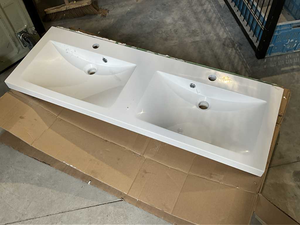 INTRO TAZ Built-in washbasin