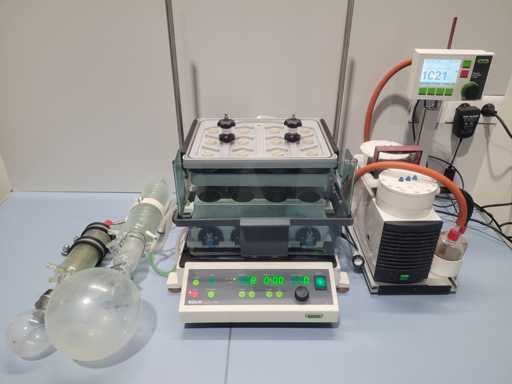 BUCHI - Syncore Q-101 - KNF Platform + Vacuum Pump + V-850 Vacuum Controller