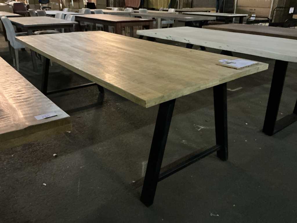 Table de salle à manger Nolimits Runa 220x100cm