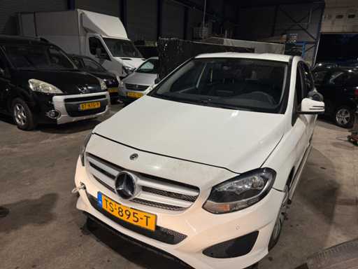 Mercedes-Benz B220 d Ambition automaat, TS-895-T