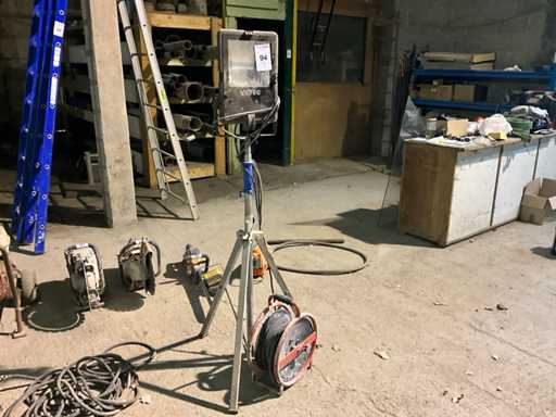 Vetec MH150-2 Światło na teleskopowym 3-pickle