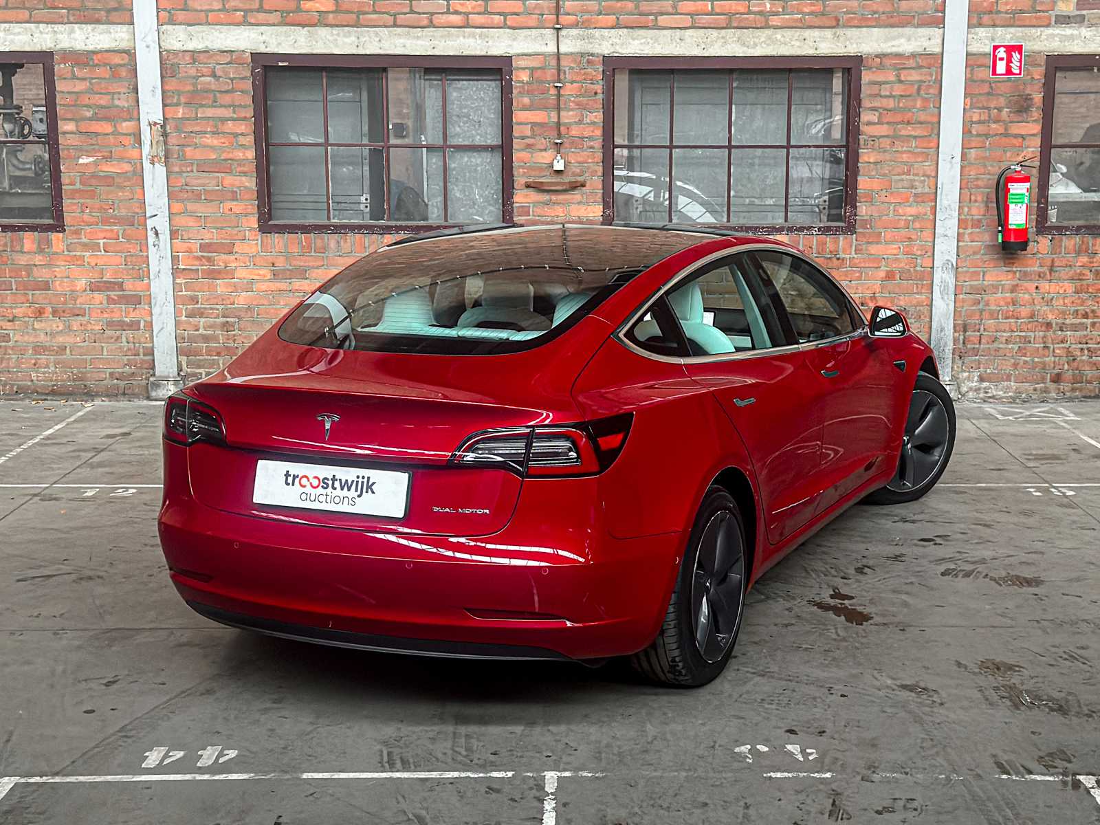 Tesla Model 3 Long Range AWD 75kWh 441pk 2019, G-003-LT