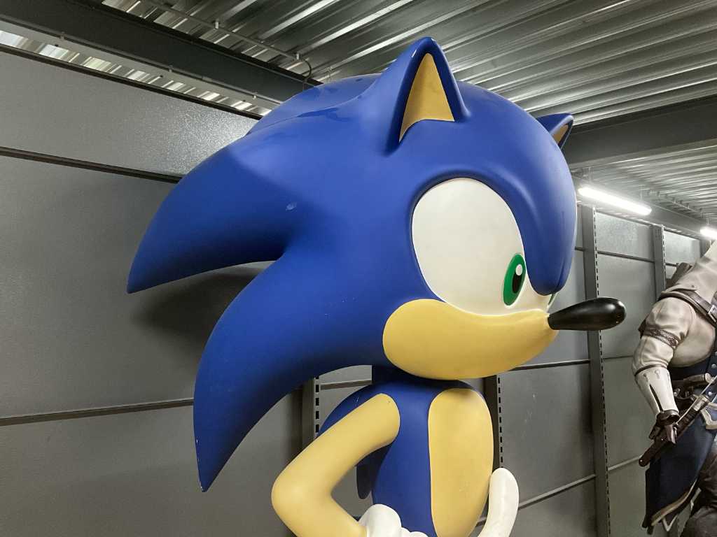 life size sonic the hedgehog