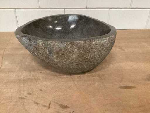 DIFFERNZ-Versenkung Lombok Riverstone Naturstein