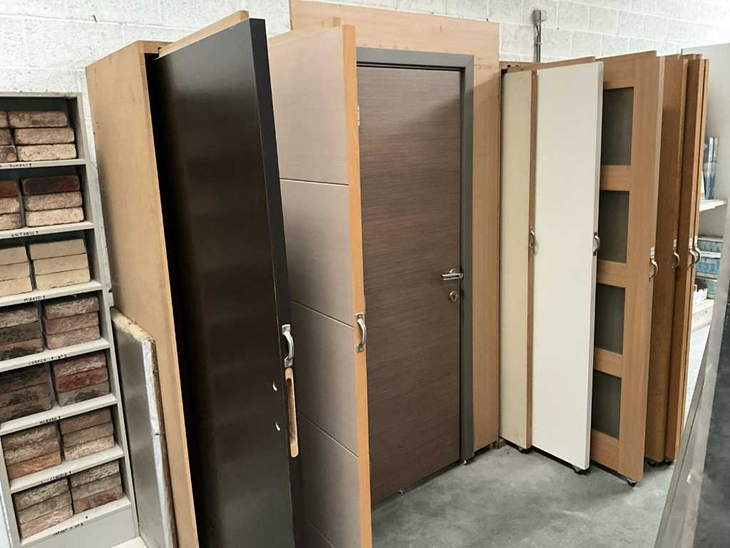17 various wooden showroom model doors