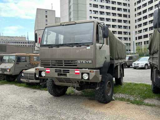 Steyr 12M18 legervoertuig