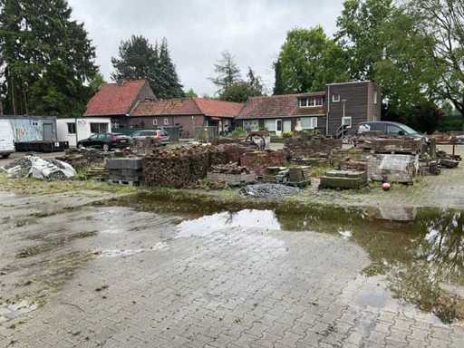 Partia kamieni, klinkierów i płytek
