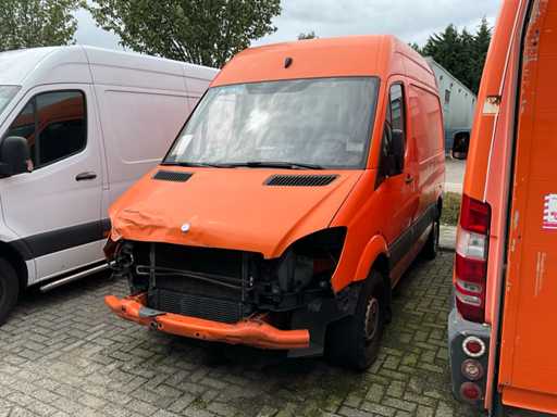 Vehicul comercial Mercedes-Benz 906 KA 35 Sprinter 310 CDI 2010