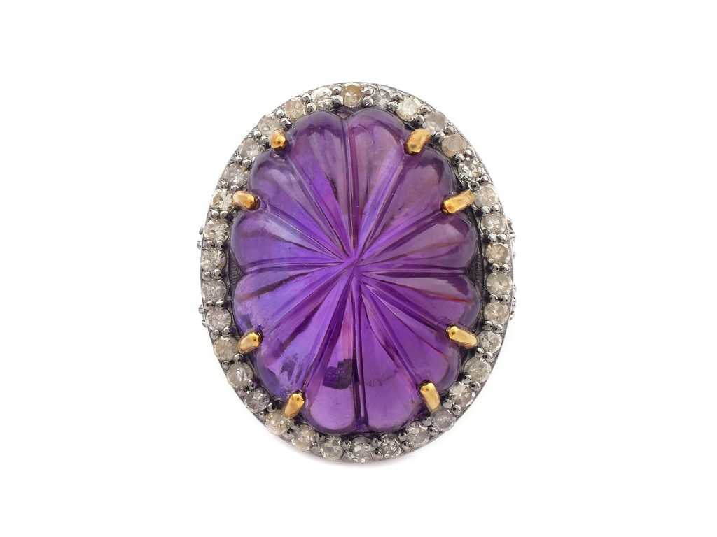 (Certified) Ring With Natural Amethyst And Diamonds 10.13g