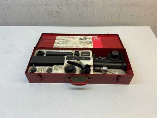 Citroën-gereedschap voor het repareren van wielnaaven