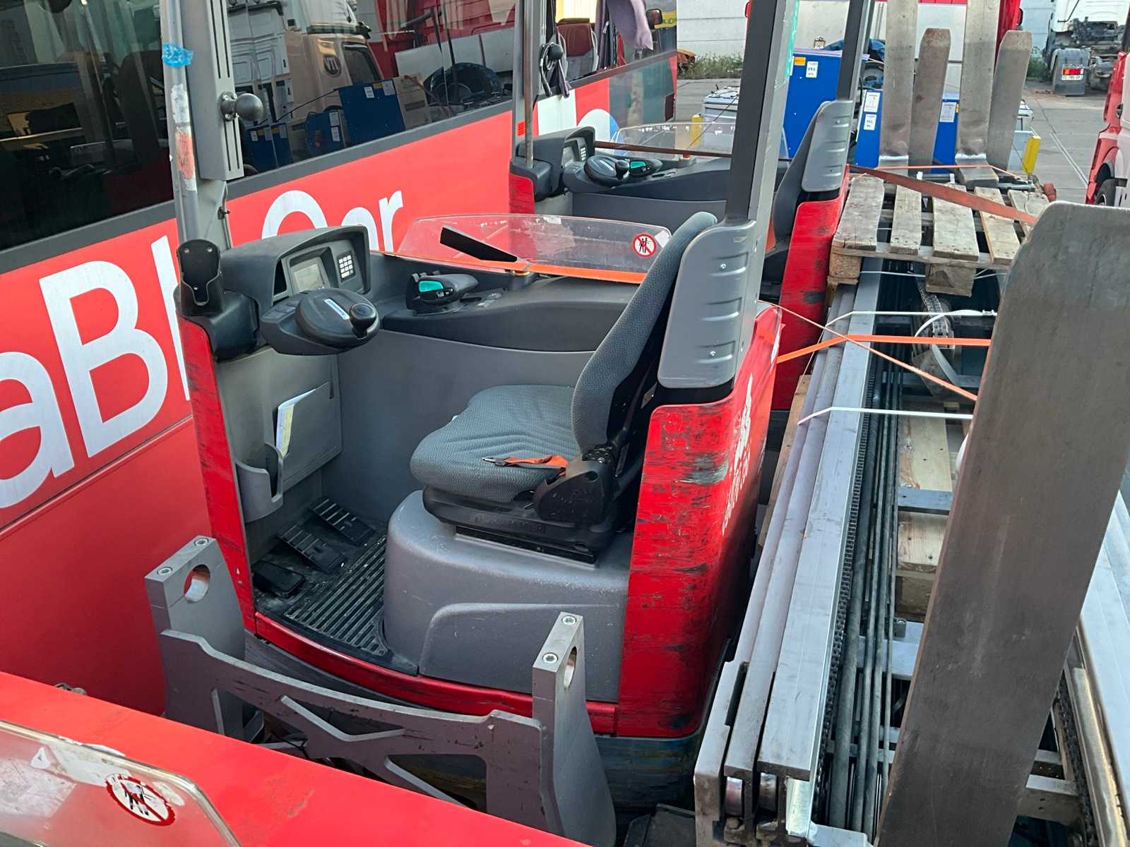 2018 Jungheinrich ETV320 Reach truck (66020-266)