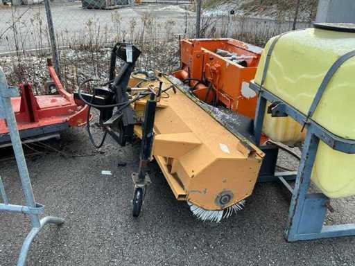 Tufiș frontal de măturat