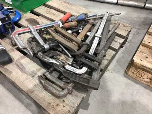 Spannschrauben (15x)