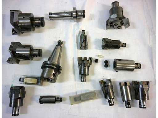 Komet ABS - Assortiment de têtes de broches incluant divers accessoires (SK40...) (14x)