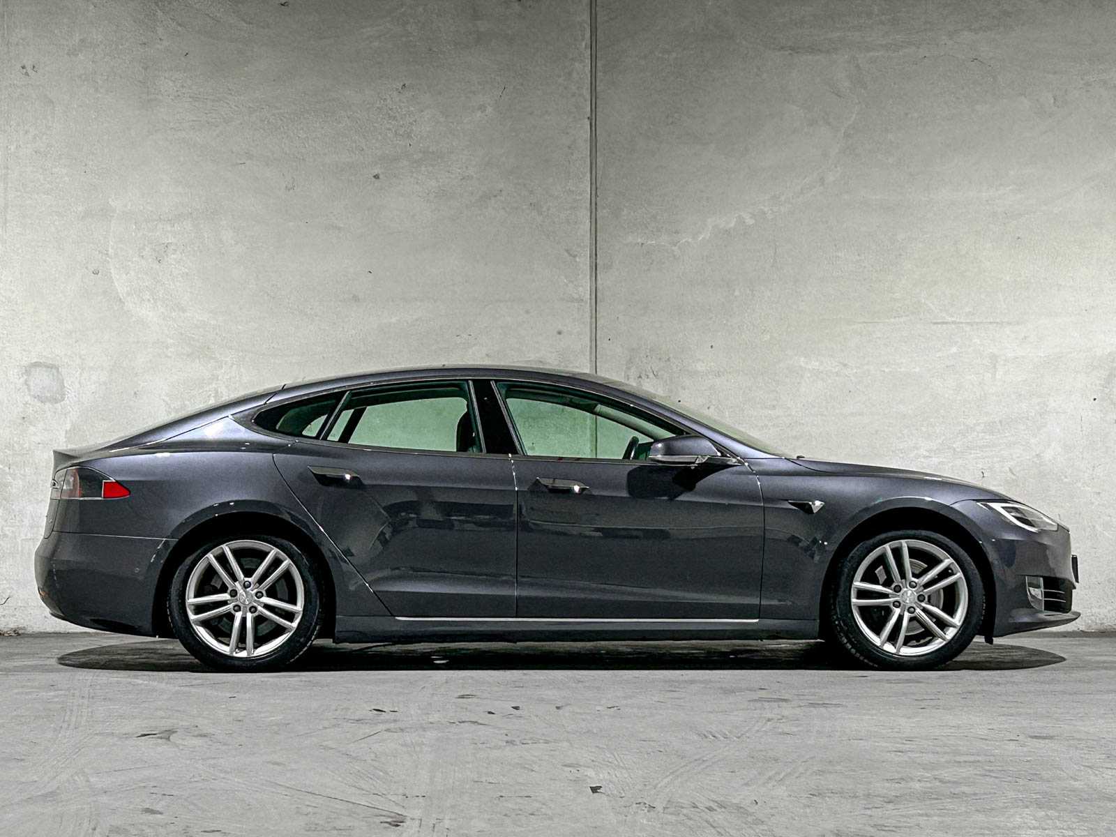 Tesla Model S 75D Base 333pk 2018 (Origineel-NL), RZ-492-N