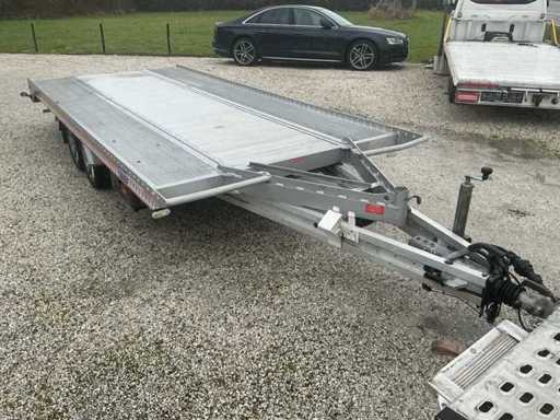 Transporteur de véhicules Eder 2015