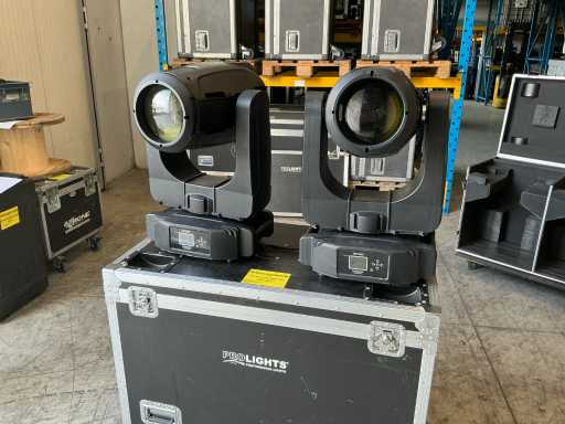 Moving Head Prolight Panorama IP Airbeam IP65 - DMX 5P I/O PowerCon True In with FlighCase (2x)