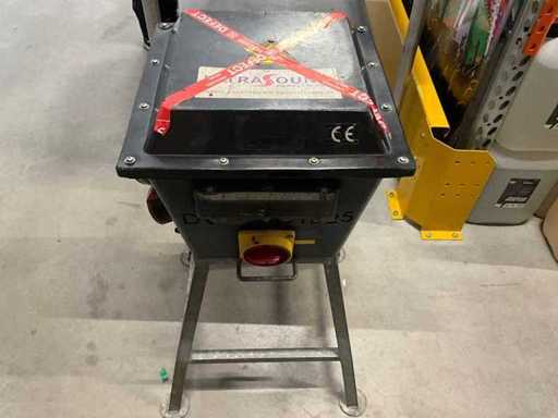 Boîte de connexion pour la construction forestière