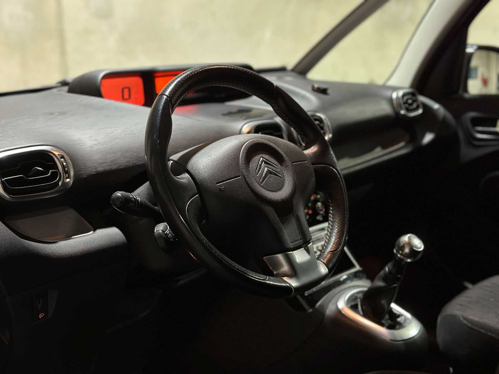 Citroen C3 Picasso 1.6 VTi Exclusive 120pk 2009 (Origineel-NL), 88-JFN-1