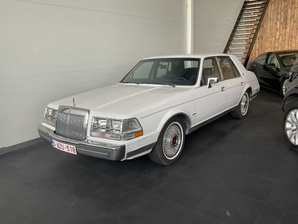 Lincoln Continental oldtimer - 1984